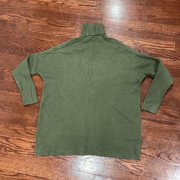 TIME and TRU Olive Green Turtleneck Longline Knit Sweater Blouse; - Picture 2 of 8